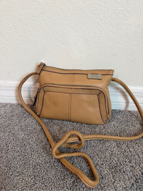 Handbags - Tan Leather Crossbody Bag